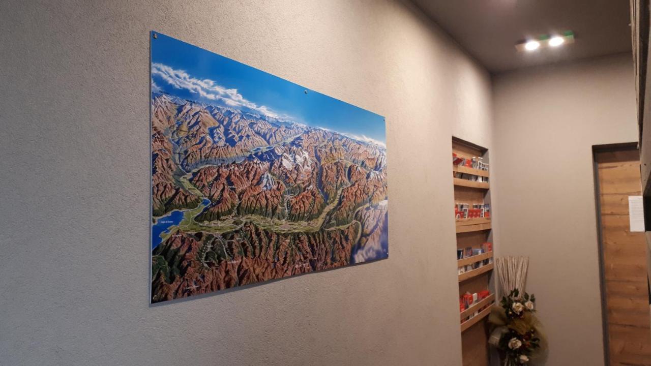 Hotel Bed & Rooms , Corte Rossa -1 Min Walk To Bernina Express Tirano Exterior foto