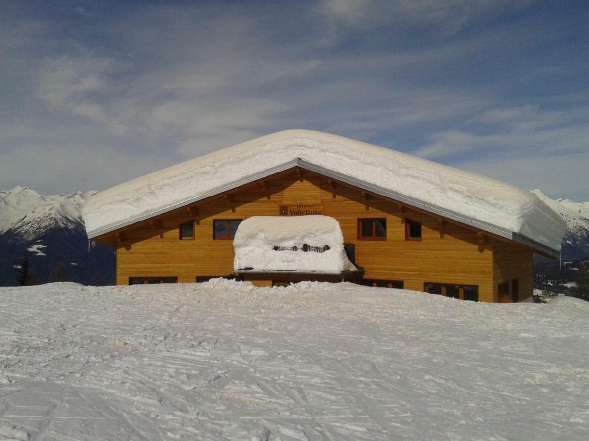 Hotel Bed & Rooms , Corte Rossa -1 Min Walk To Bernina Express Tirano Exterior foto