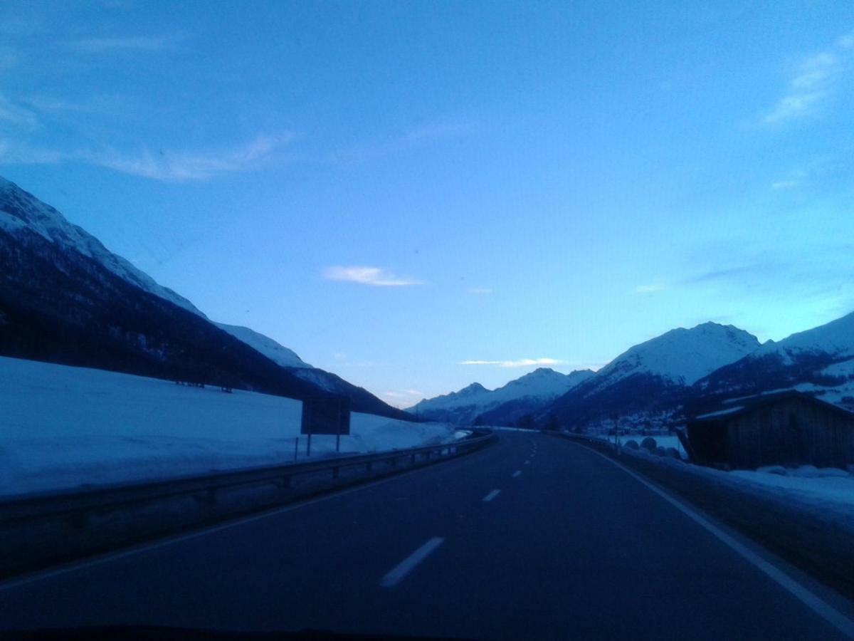 Hotel Bed & Rooms , Corte Rossa -1 Min Walk To Bernina Express Tirano Exterior foto